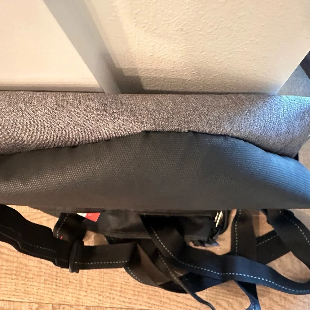 Sherpani Soleil Multi-Wear Travel Bag - Grey and Black